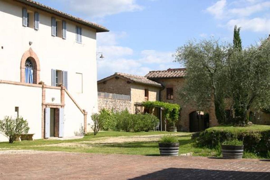 Agriturismo Borgo Personatina Совичиле Екстериор снимка