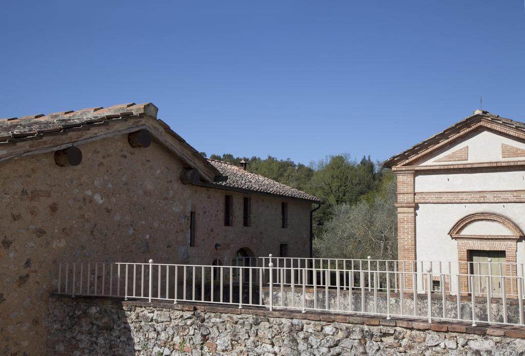 Agriturismo Borgo Personatina Совичиле Екстериор снимка