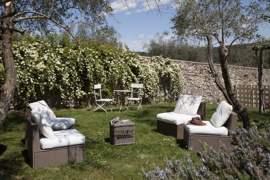 Agriturismo Borgo Personatina Совичиле Екстериор снимка