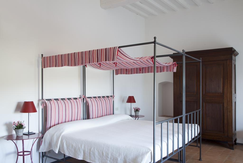 Agriturismo Borgo Personatina Совичиле Екстериор снимка