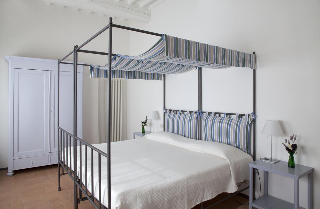 Agriturismo Borgo Personatina Совичиле Екстериор снимка
