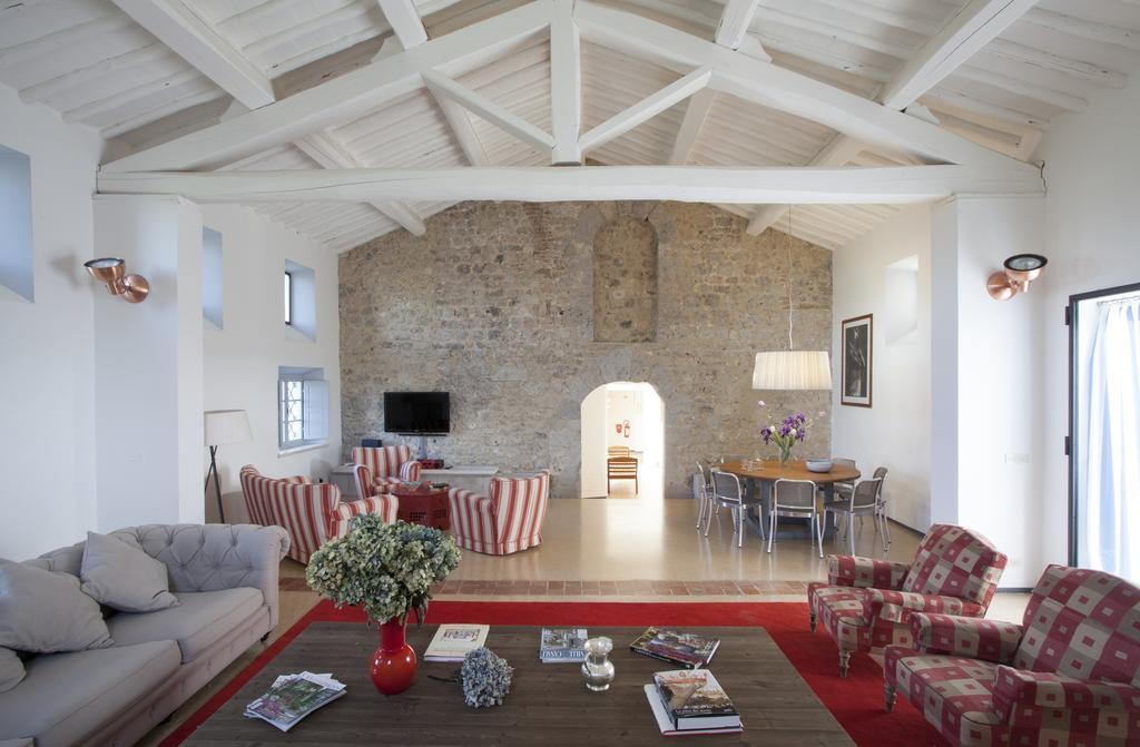 Agriturismo Borgo Personatina Совичиле Екстериор снимка