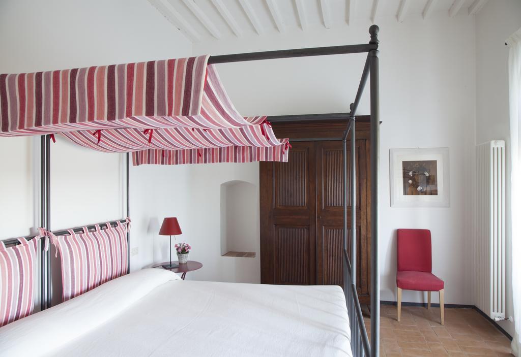 Agriturismo Borgo Personatina Совичиле Екстериор снимка